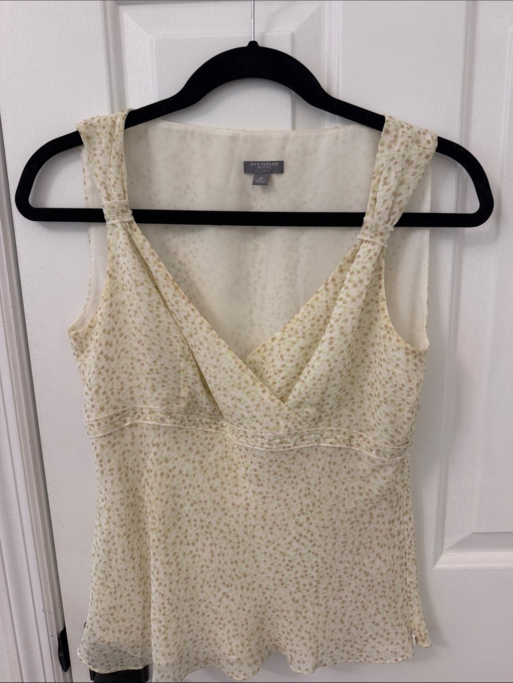 Ann Taylor Pale Yellow Floral Sleeveless V-Neck Tank